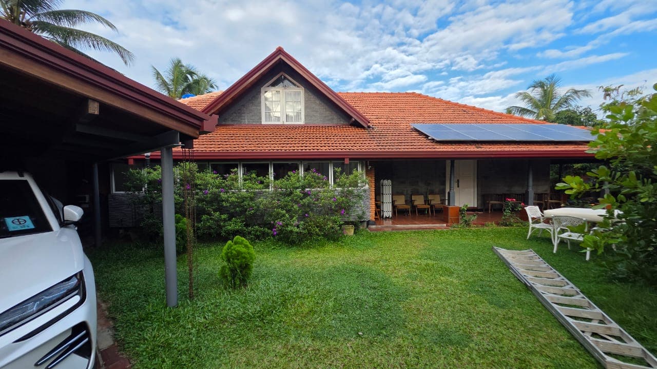 Modern Minimalist Villa